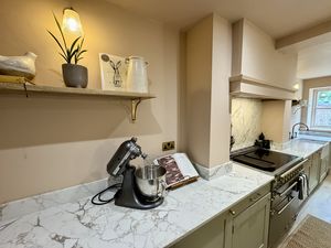 Open Plan Kitchen- click for photo gallery